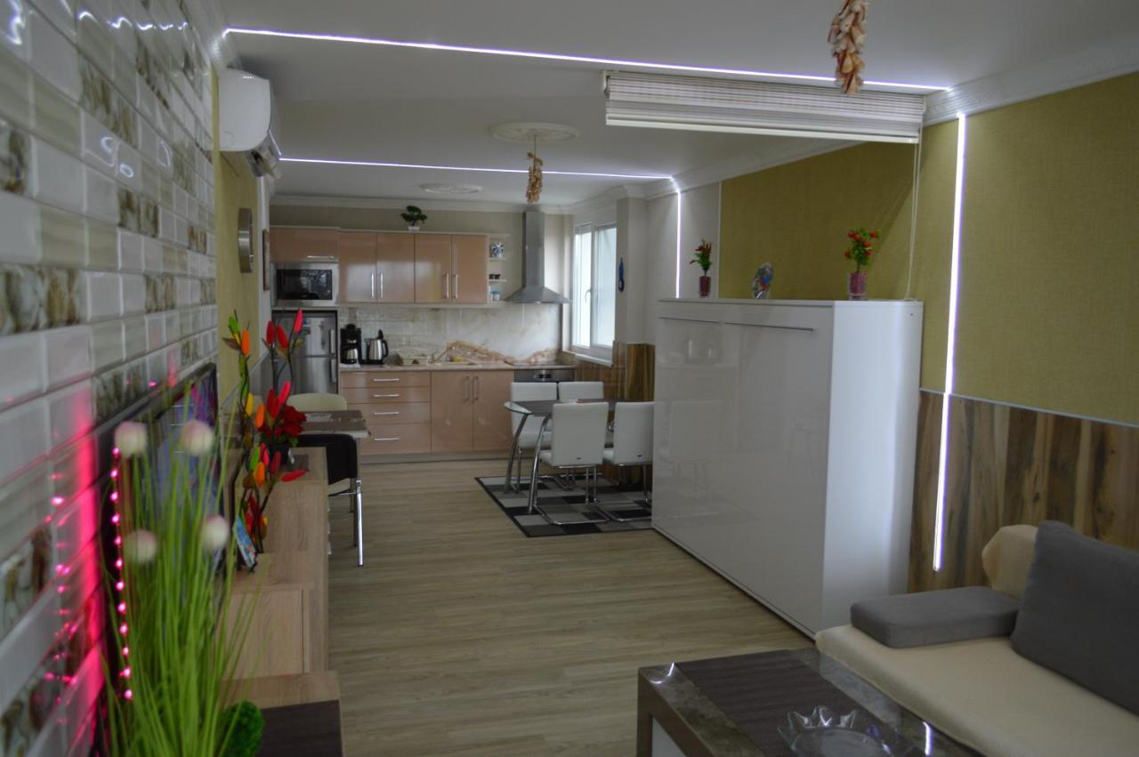 Siofok Ezuestpart Granada 2 Koezvetlen Vizparti Apartman Apartment Luaran gambar