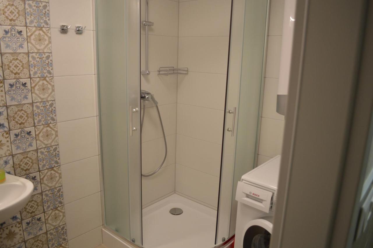 Siofok Ezuestpart Granada 2 Koezvetlen Vizparti Apartman Apartment Luaran gambar